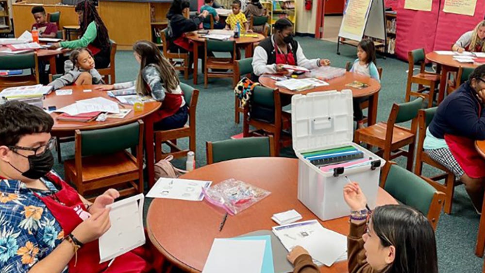 READ USA Jacksonville: Teen tutors needed to help children