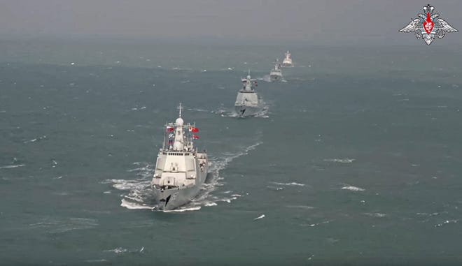Rusia dan China mengadakan latihan angkatan laut bersama