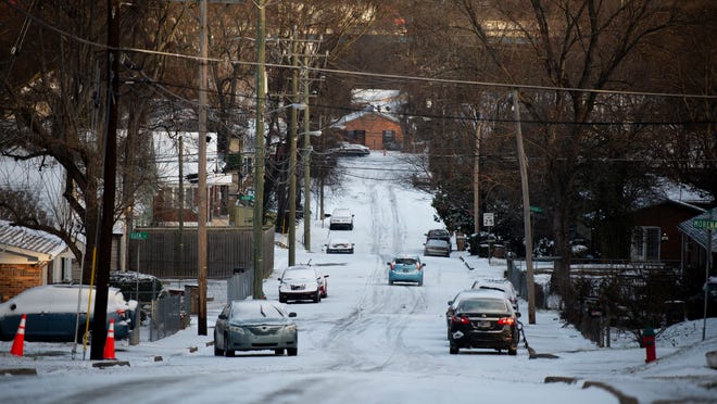 La tormenta invernal de Nashville, Middle TN provoca cortes de energía y temperaturas bajo cero