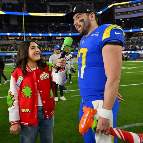 Baker Mayfield is interviewed by Nickelodeon after