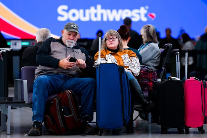 Southwest flights back on track for Friday after slew of cancellations