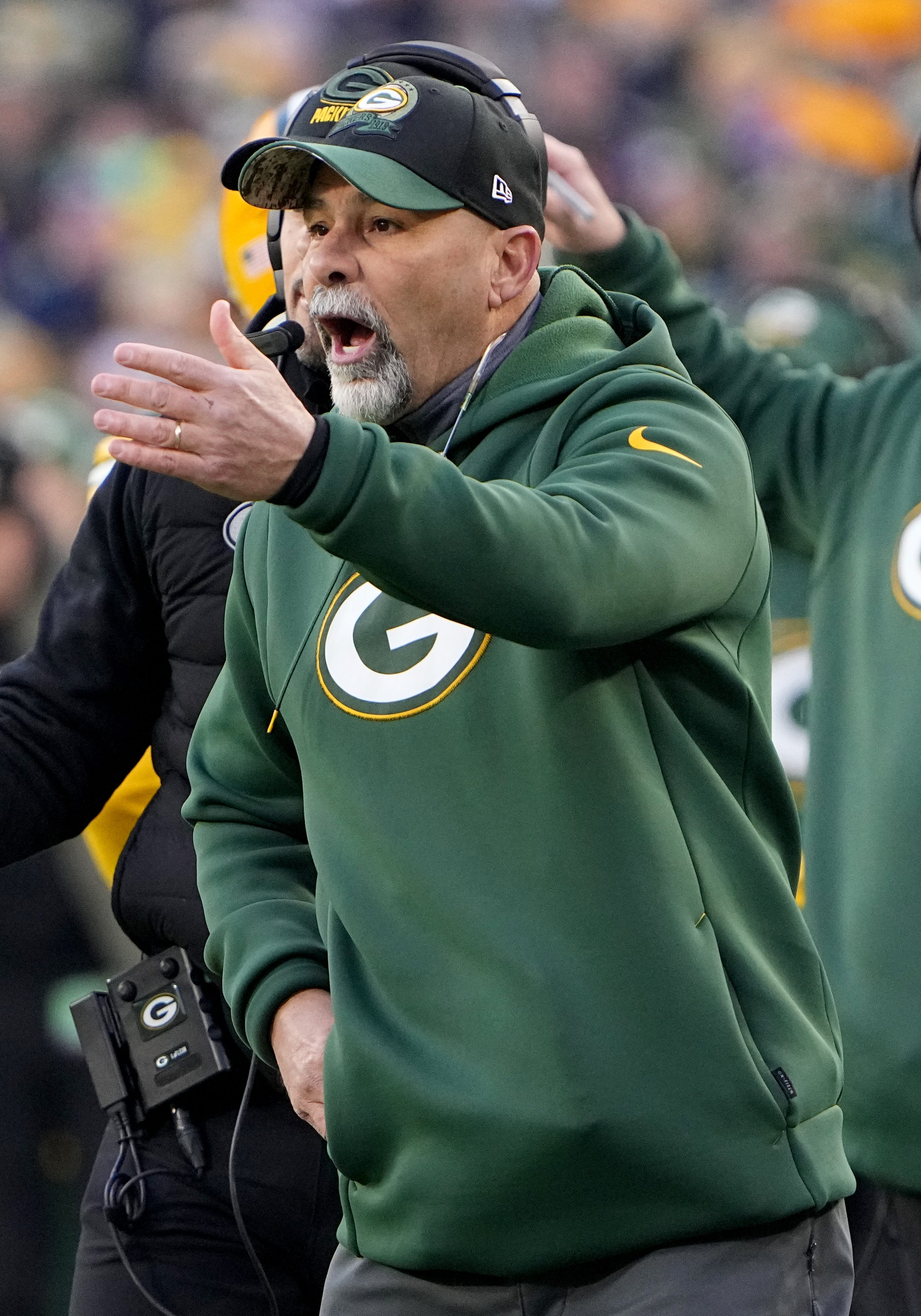 Aaron Rodgers says Rich Bisaccia should get NFL head coaching job