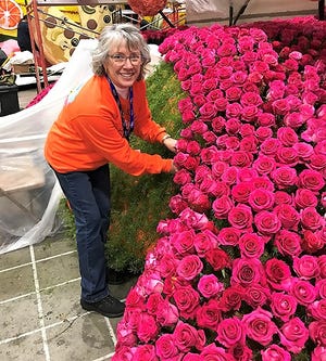 Donna Dickson of Zanesville helped to decorate a float for the 2023 Rose Parade as part of Luther Tours group.