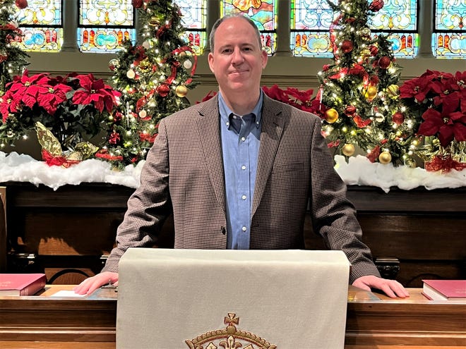 Rev. Rob Howard is lead pastor and head of staff at First Presbyterian Church in Marion. He began his tenure at First Presbyterian in 2010. Howard is active in the community, serving in a wide variety of capacities for school-related and non-profit groups.