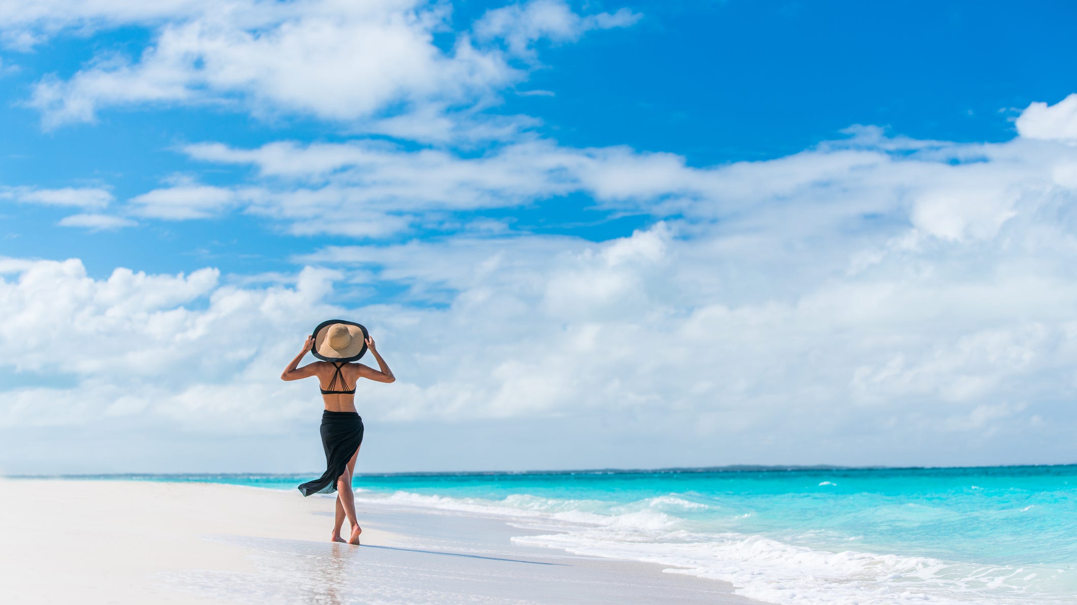 Should I book my summer travel now? Travel experts share how to find the best deals. Should I book my summer travel now? Travel experts share how to find the best deals.