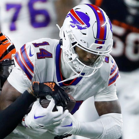 Bills WR Stefon Diggs (14) makes a catch Monday be
