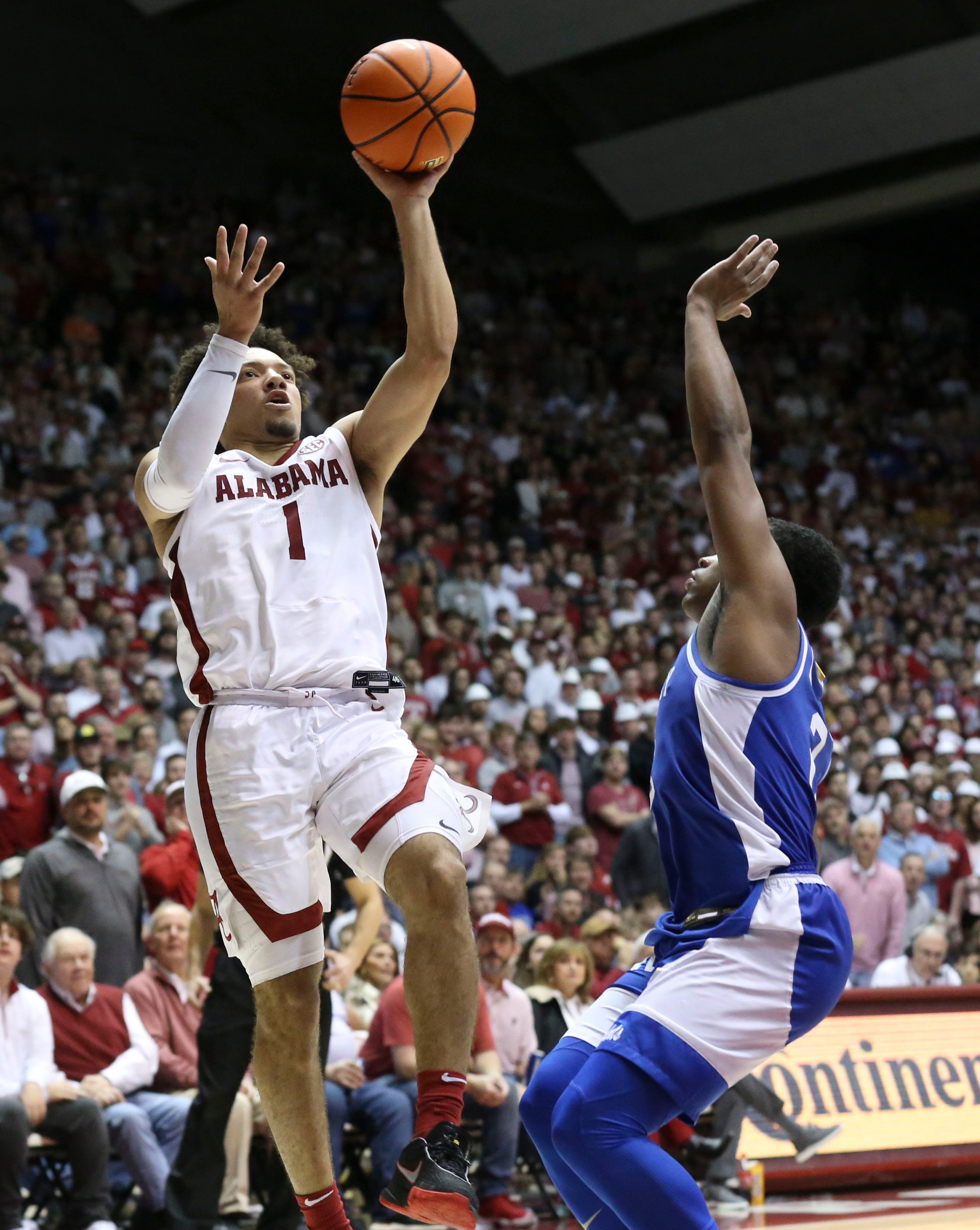 Alabama basketball routs Kentucky behind Mark Sears, Brandon Miller