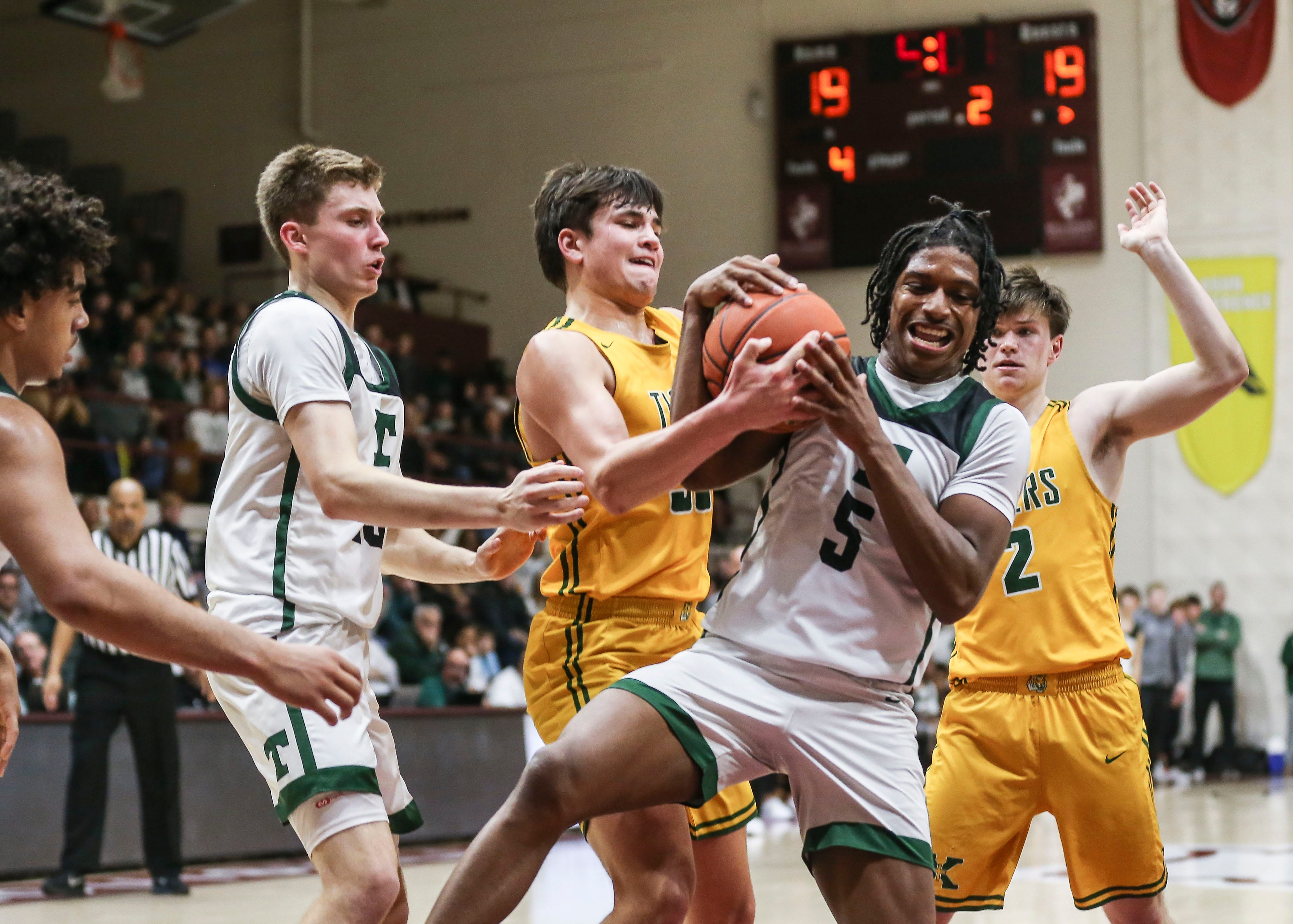 trinity-boys-basketball-beats-st-xavier-at-bellarmine-university