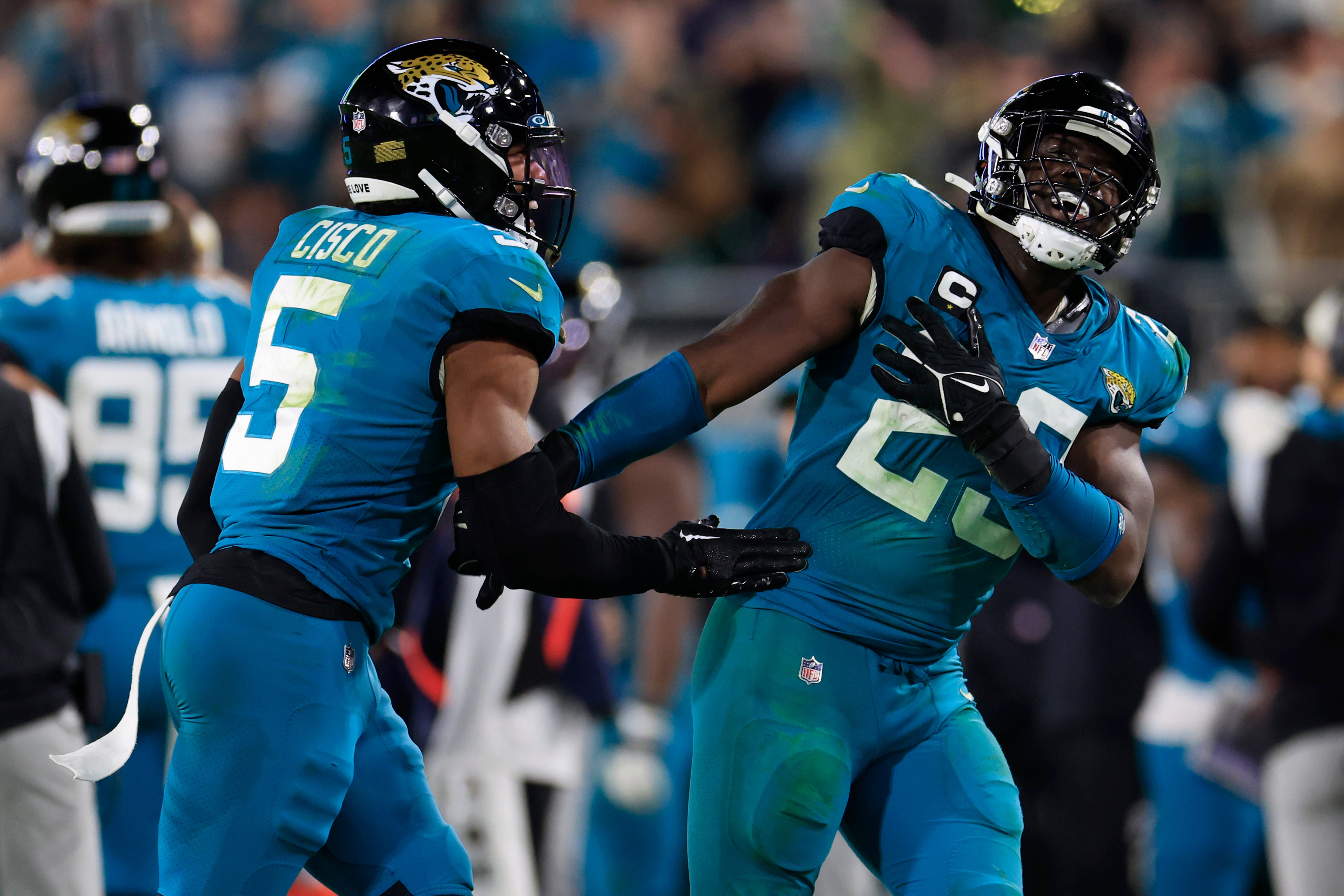 Jaguars create cap space by restructuring LB Foye Oluokun's contract