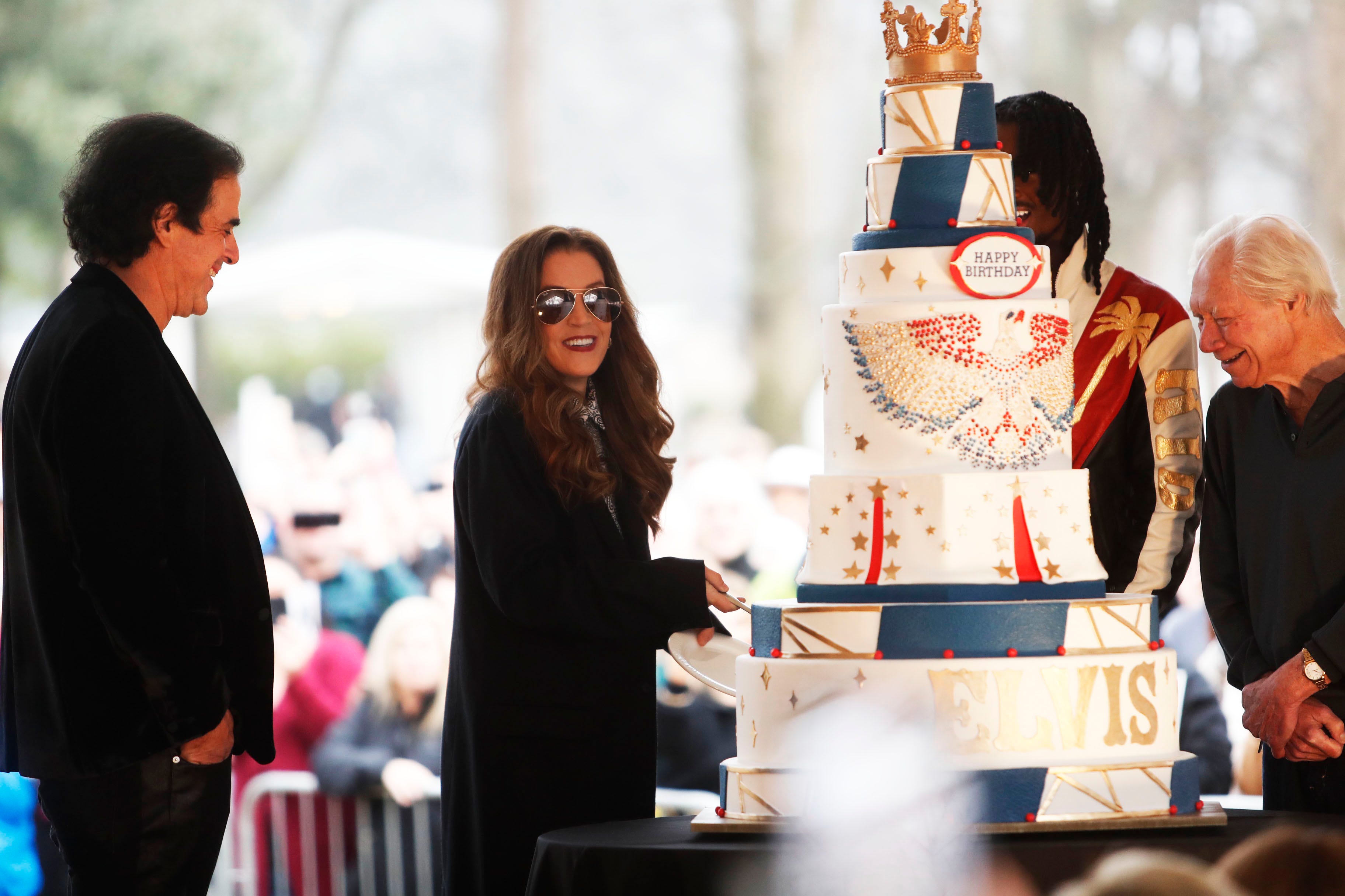 Filha de Lisa Marie Presley impede a avó de entrar em Graceland