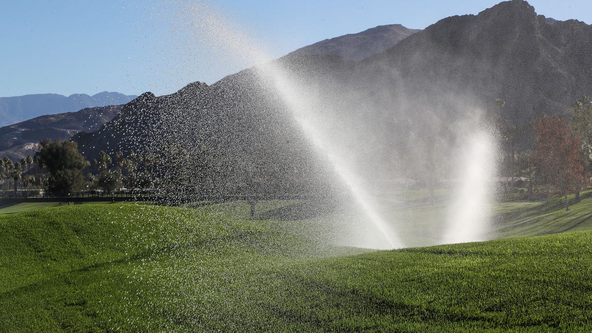 Water officials' message: Golf industry must do more to meet ongoing droughtEighteen golf courses served by CVWD use strictly river water for ir...