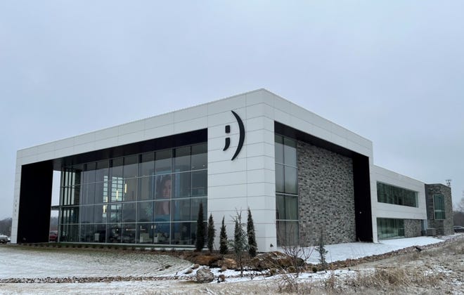 Texas snap-on veneer firm sues Progressive Dental more than YouTube video Texas snap-on veneer firm sues Progressive Dental more than YouTube video
