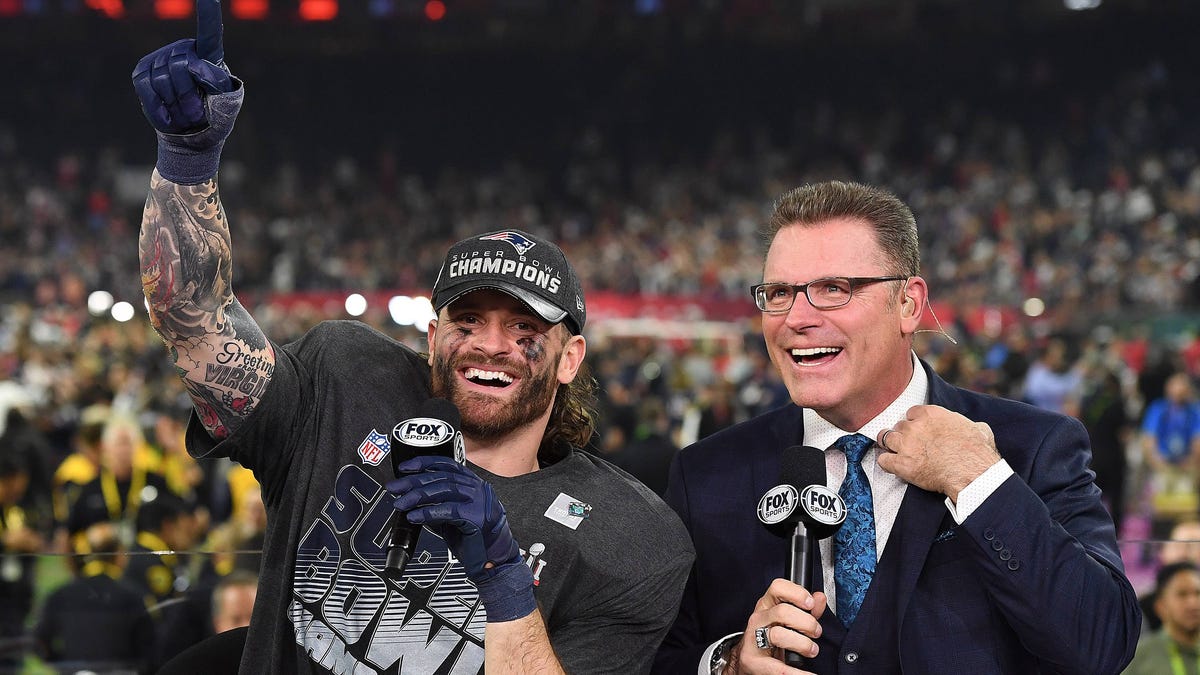 Howie Long is not 'content with being average,' and he shows it on 'FOX
