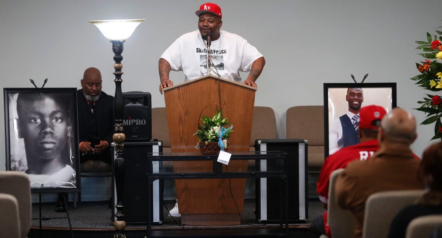 Tyre Nichols's memorial was held on Jan. 17, 2023 at MJ Edwards Funeral Home in Memphis. Nichols' death resulted from two confrontations with the Memphis Police Department. Jamal Dupree, brother of Tyre, speaks of his fond memories during the service.