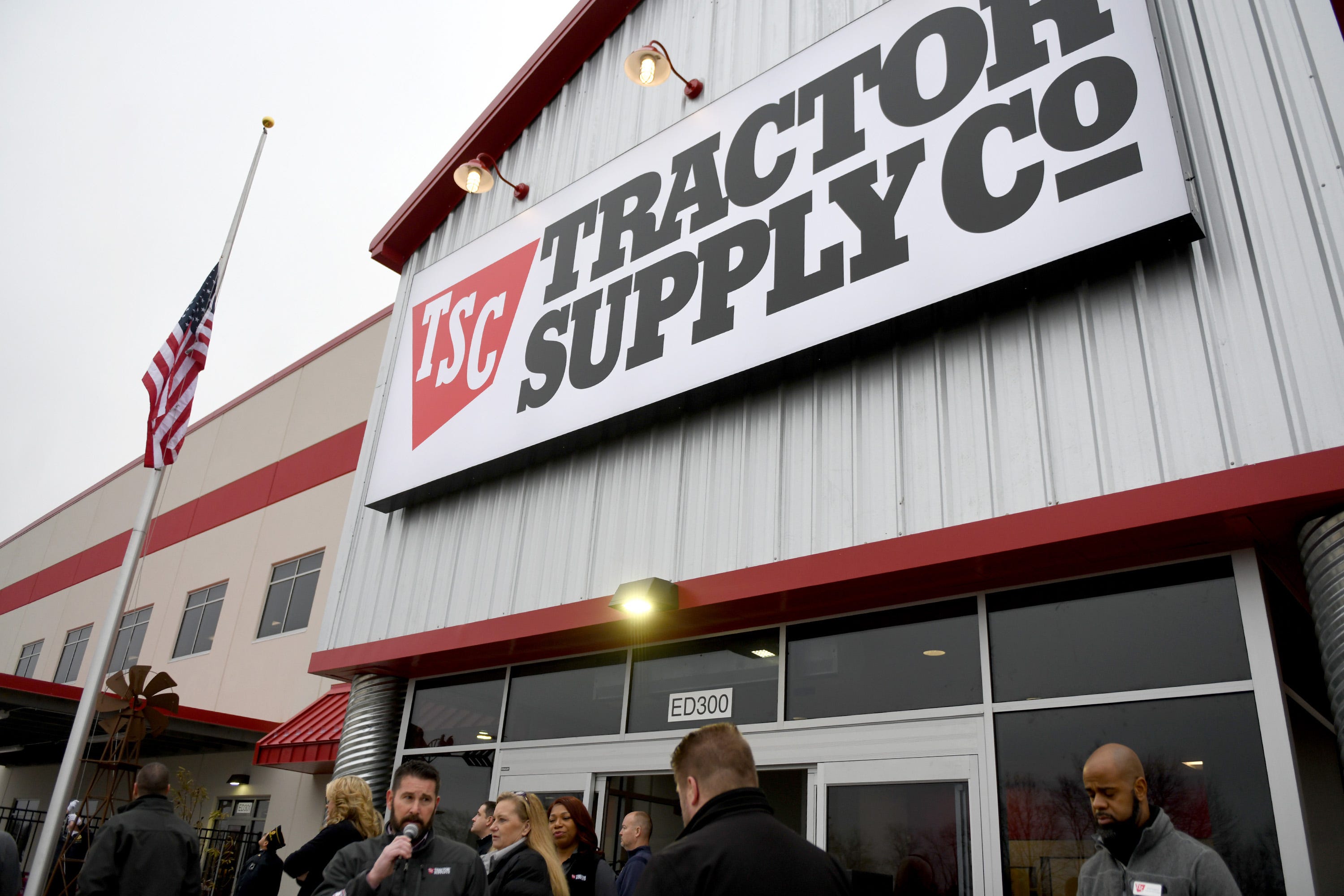 Tractor Supply Co. - Pendleton Distribution Center Tractor Supply Co. new warehouse Navarre grand opening ceremony