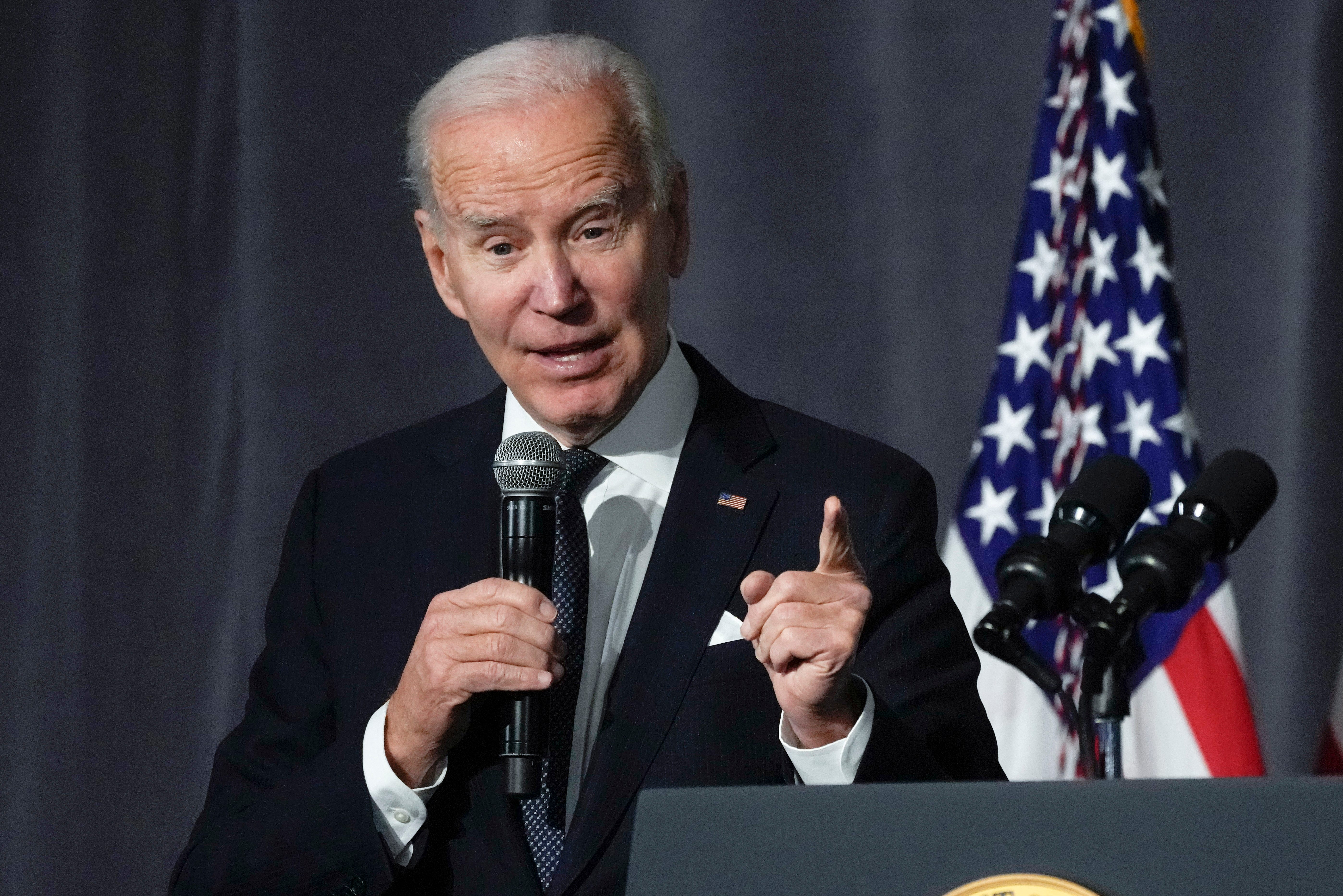Biden says 'there's nothing there' on docs controversy; abortion opponents march in DC: Live updates