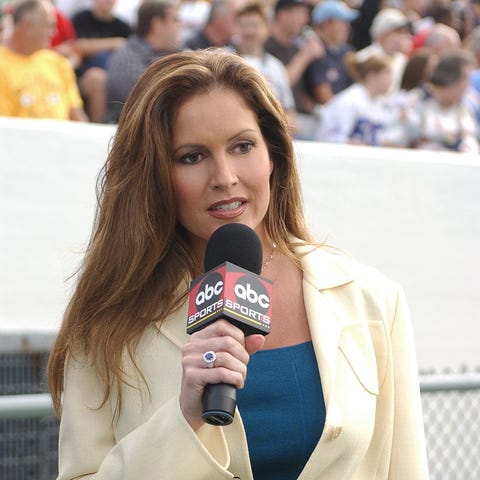 Lisa Guerrero reports from the sidelines for ABC's