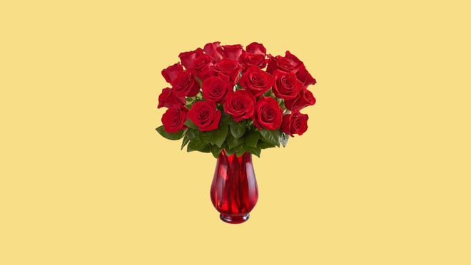 Red roses pair perfectly with the red Lunar New Year theme.