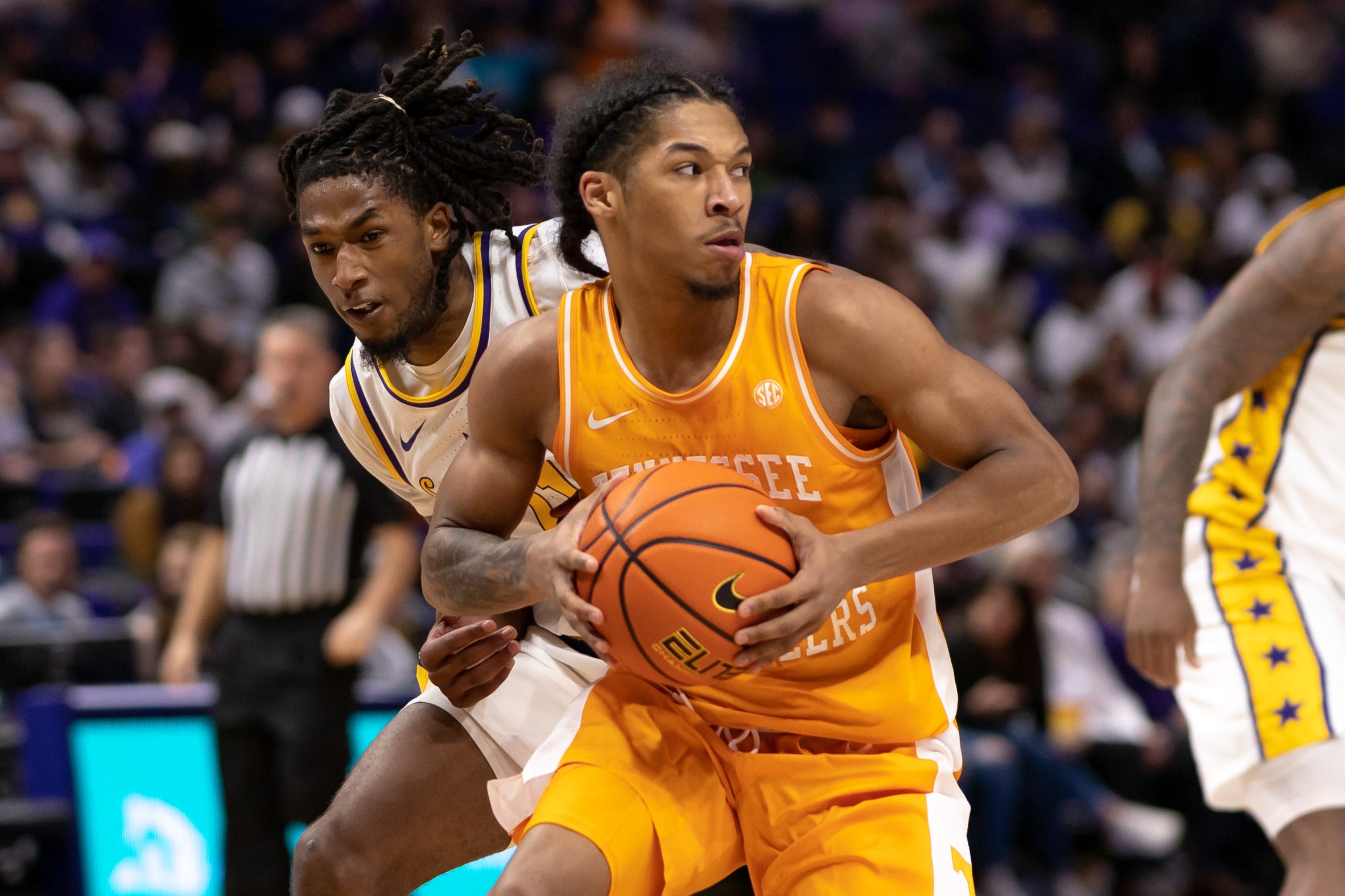 LSU basketball score updates at Arkansas Can Tigers snap losing streak?