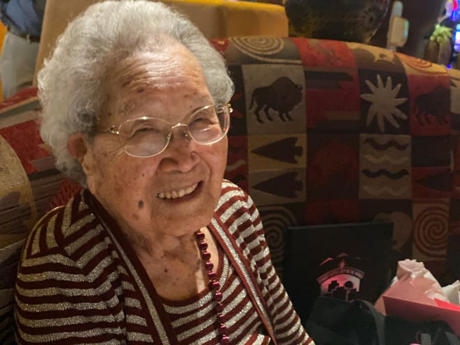Toshiko Kato ฉลองวันเกิดครบรอบ 105 ปีของเธอที่ Bonanza Casino ในวันศุกร์ที่ 20 มกราคม 2023