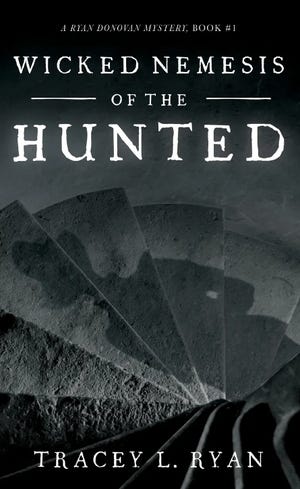 L'auteur Tracey Ryan a publié "Méchant Némésis des Traqués," le quatrième livre de sa série basée au Massachusetts "Jeu méchant du chasseur."