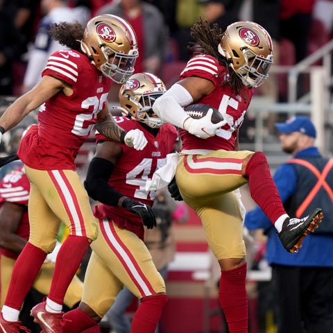 San Francisco 49ers linebacker Fred Warner (54) ce