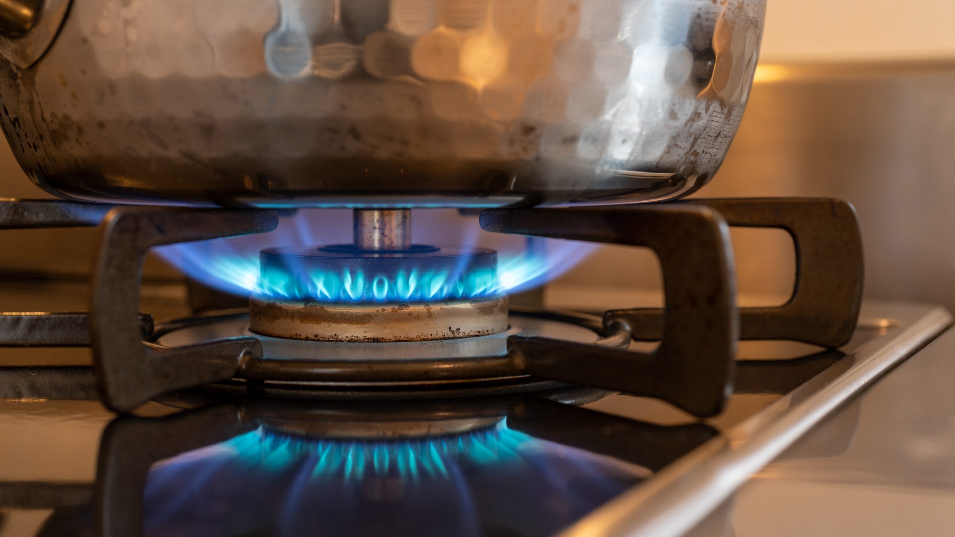 Is the government coming for your gas stove? Here's how the controversy first got cooking