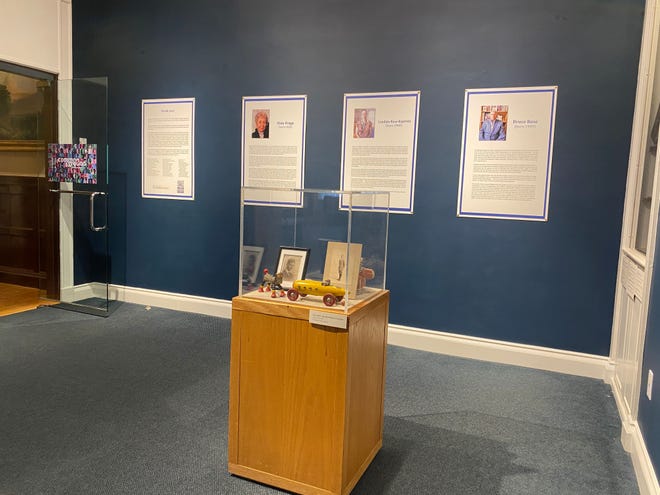 zajrzeć do środka "Wspólna podstawa: mozaika społeczeństwa" Wystawa w Bedford Whaling Museum.