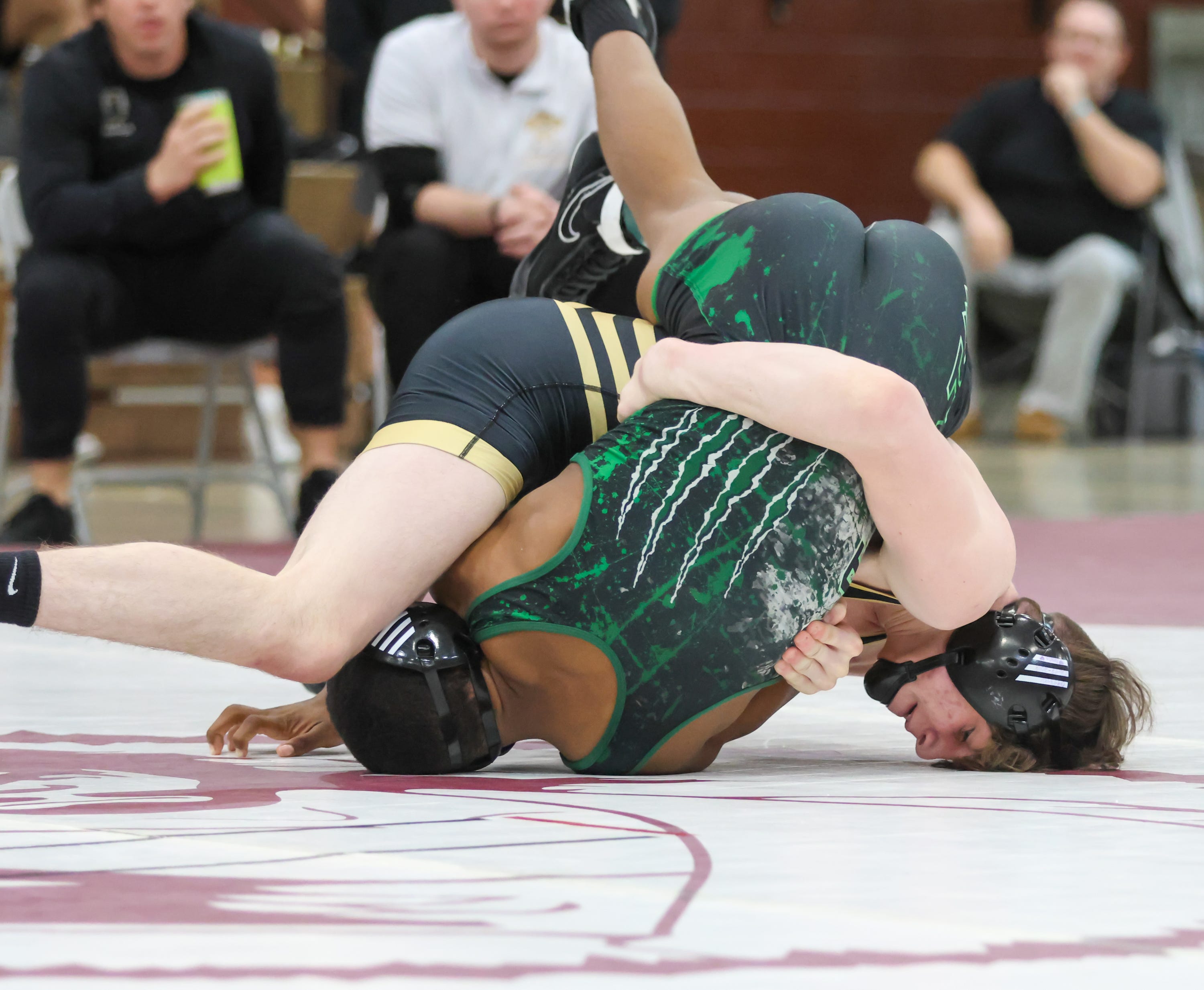 IHSAA high school regional wrestling preview
