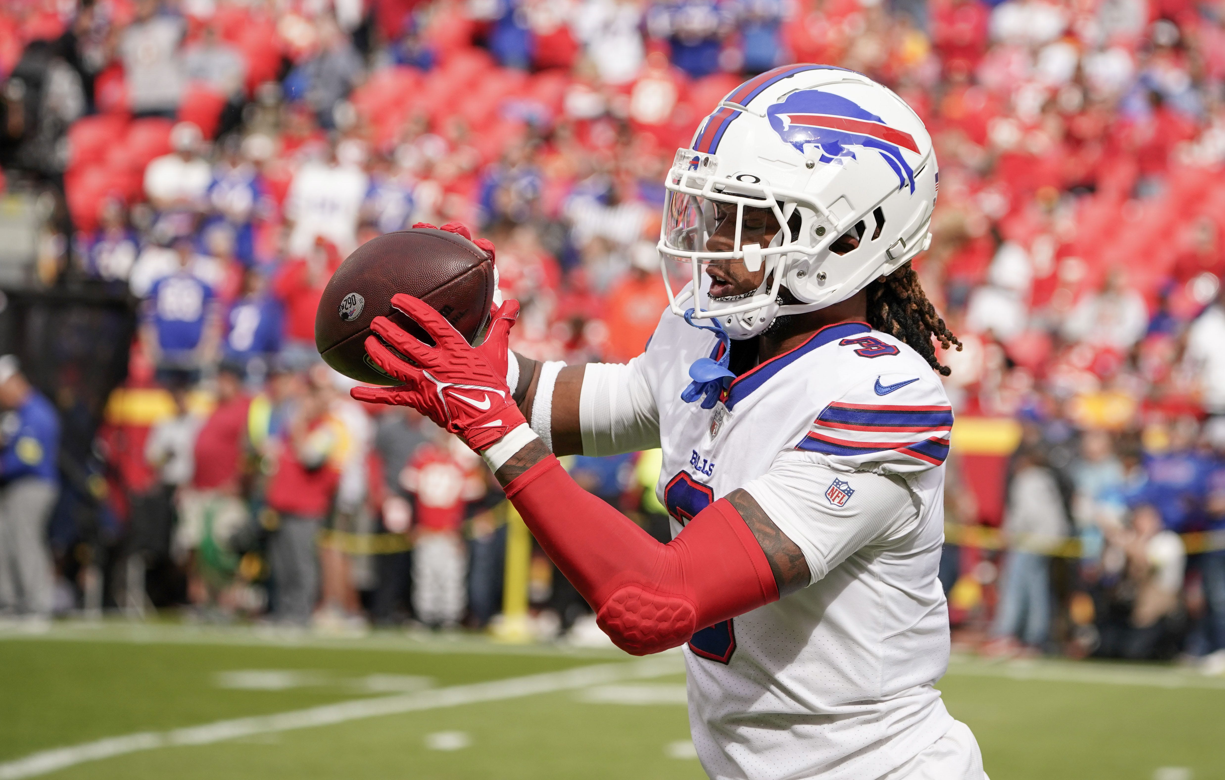 Bills' Damar Hamlin offers up thanks in video: 'I can't tell you how appreciative I am'