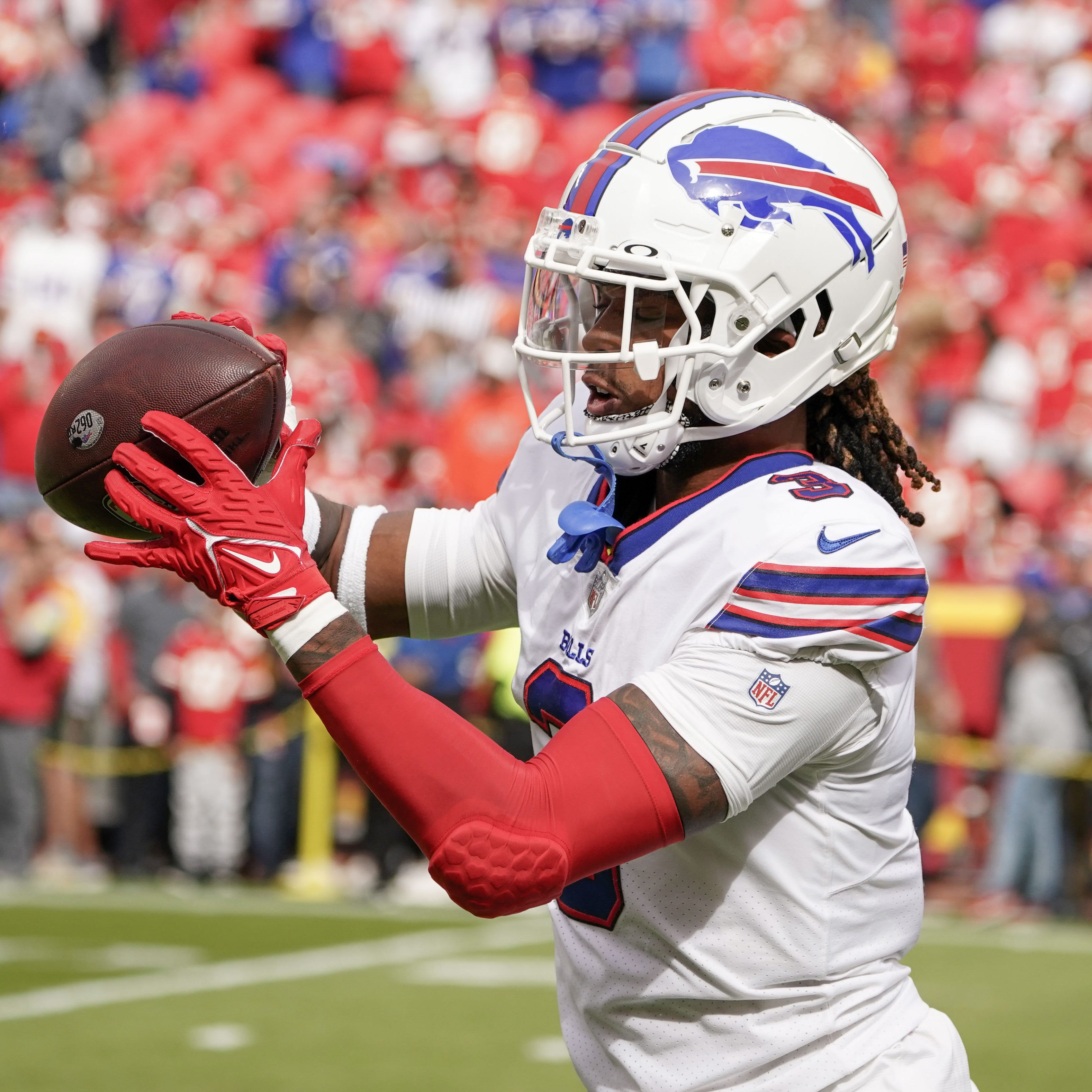 Buffalo Bills safety Damar Hamlin posted a thank-you message on Instagram on Saturday.