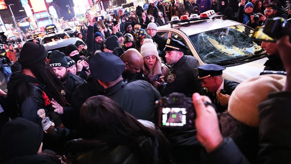 NEW YORK, NEW YORK - JANUARY 27: NYPD officers arr