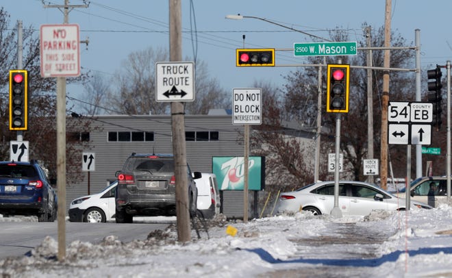 The intersection at West Mason Street and Packerland Drive pictured on Jan. 30, 2023, in Green Bay, Wis.