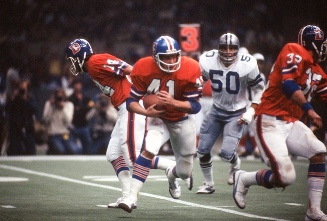 Denver Broncos running back Rob Lytle carries the ball against the Dallas Cowboys during Super Bowl XII in 1978 in New Orleans. Lytle scored a touchdown in that game, won by the Cowboys 27-10.