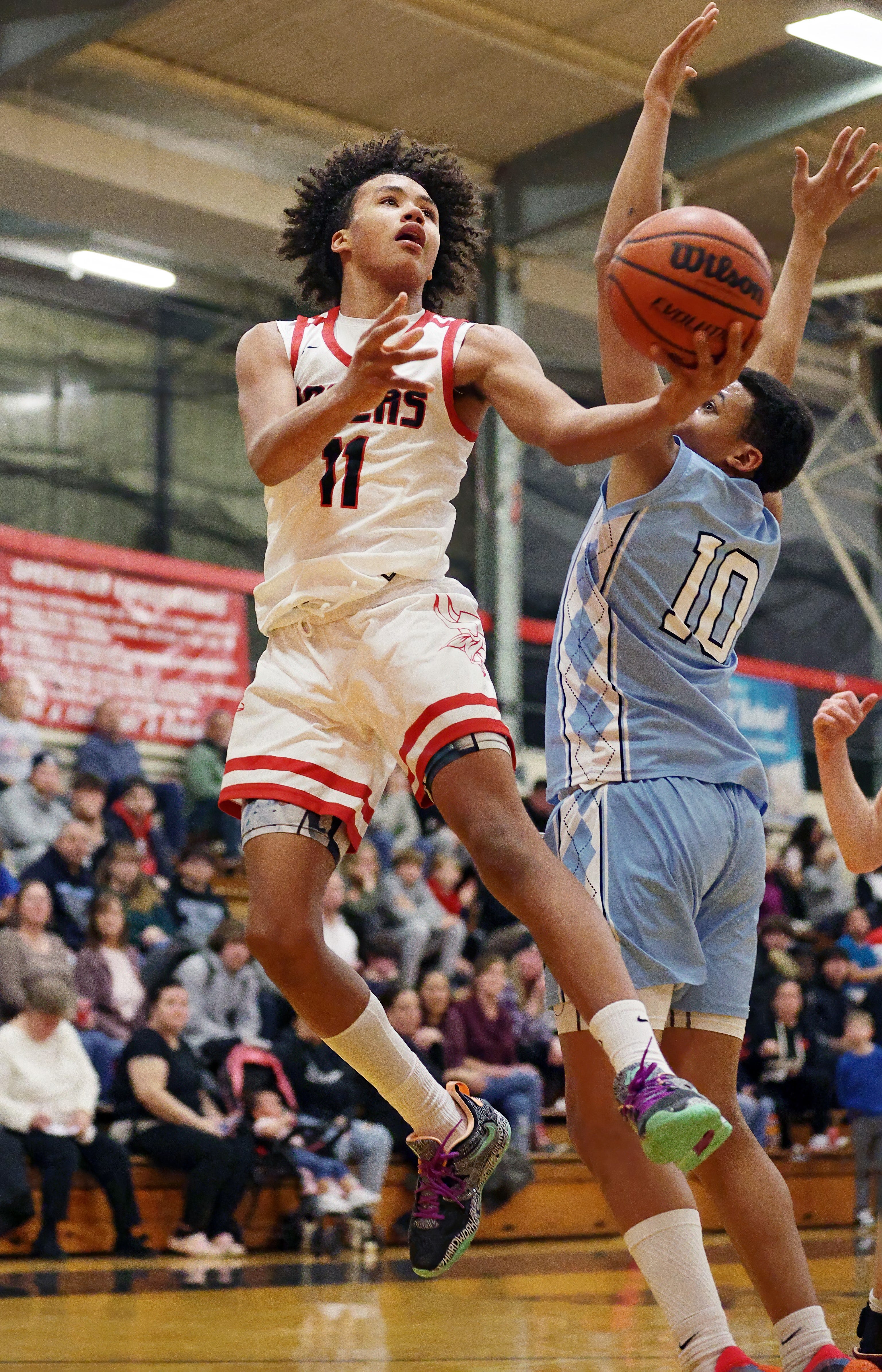 Johnston high school basketball stays perfect by beating Rogers