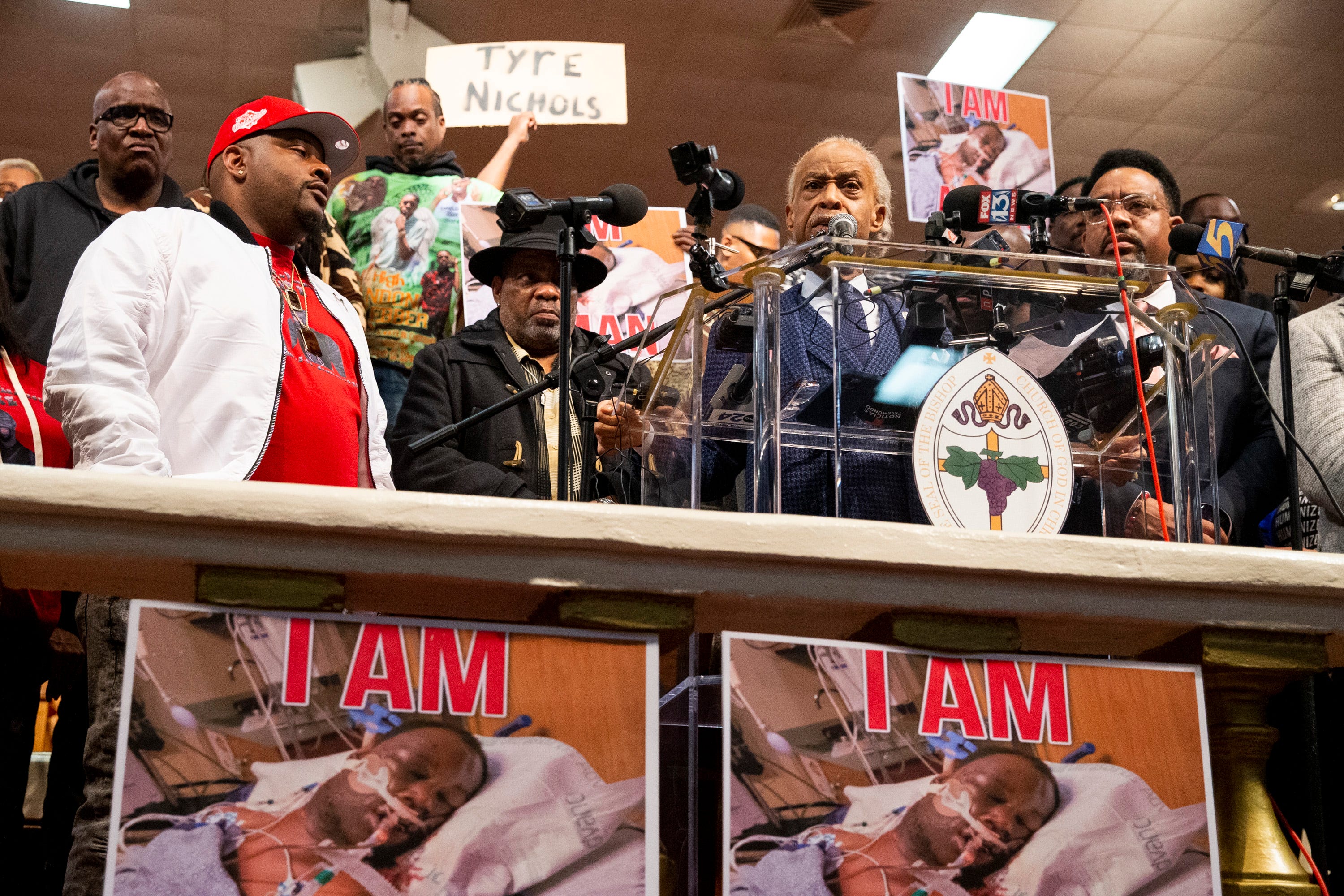 Rev. Al Sharpton holds press conference with Tyre Nichols' family, invokes Martin Luther King's 'Mountaintop' speech