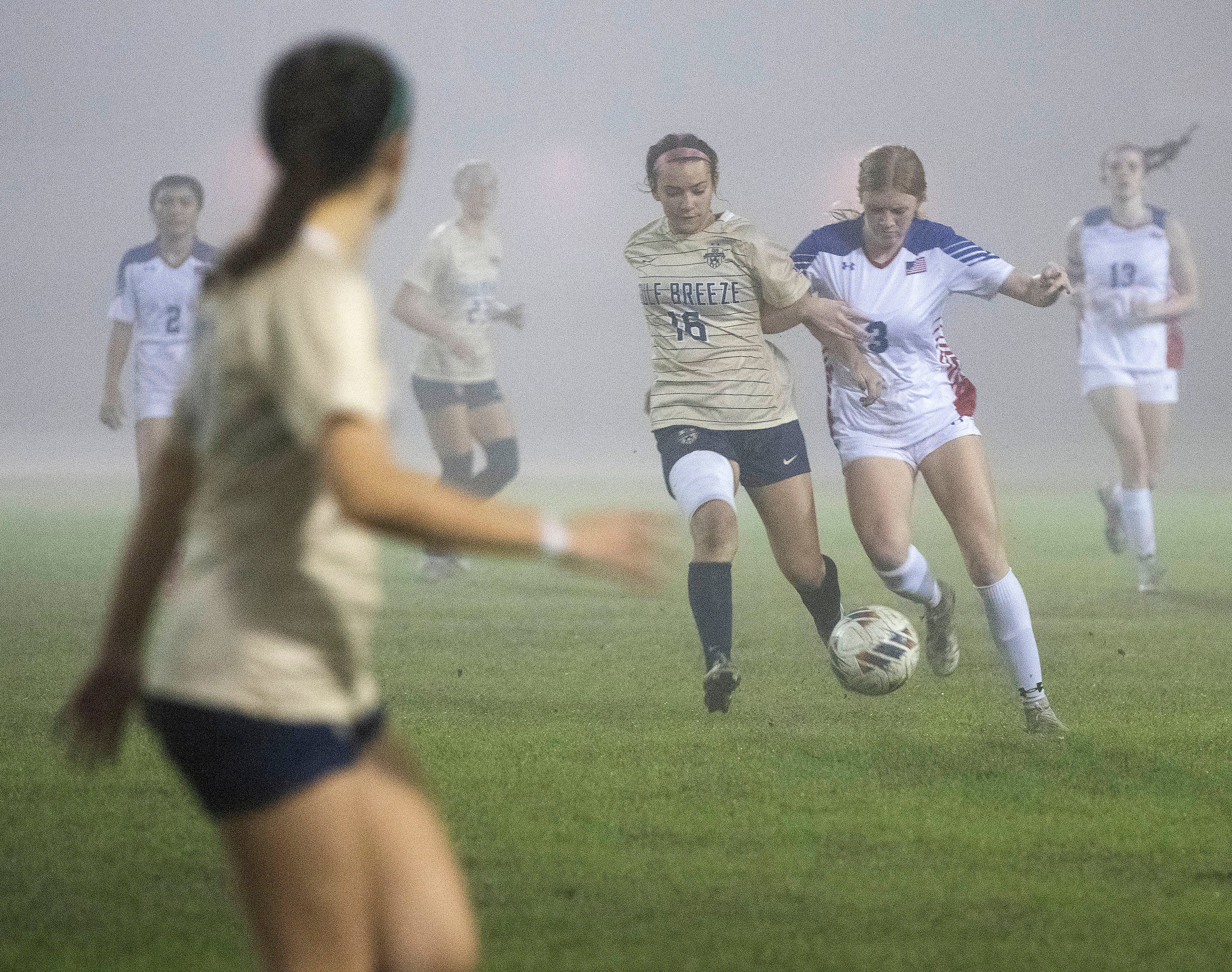 Girls Soccer Gulf Breeze, West Florida stay alive with quarterfinal wins