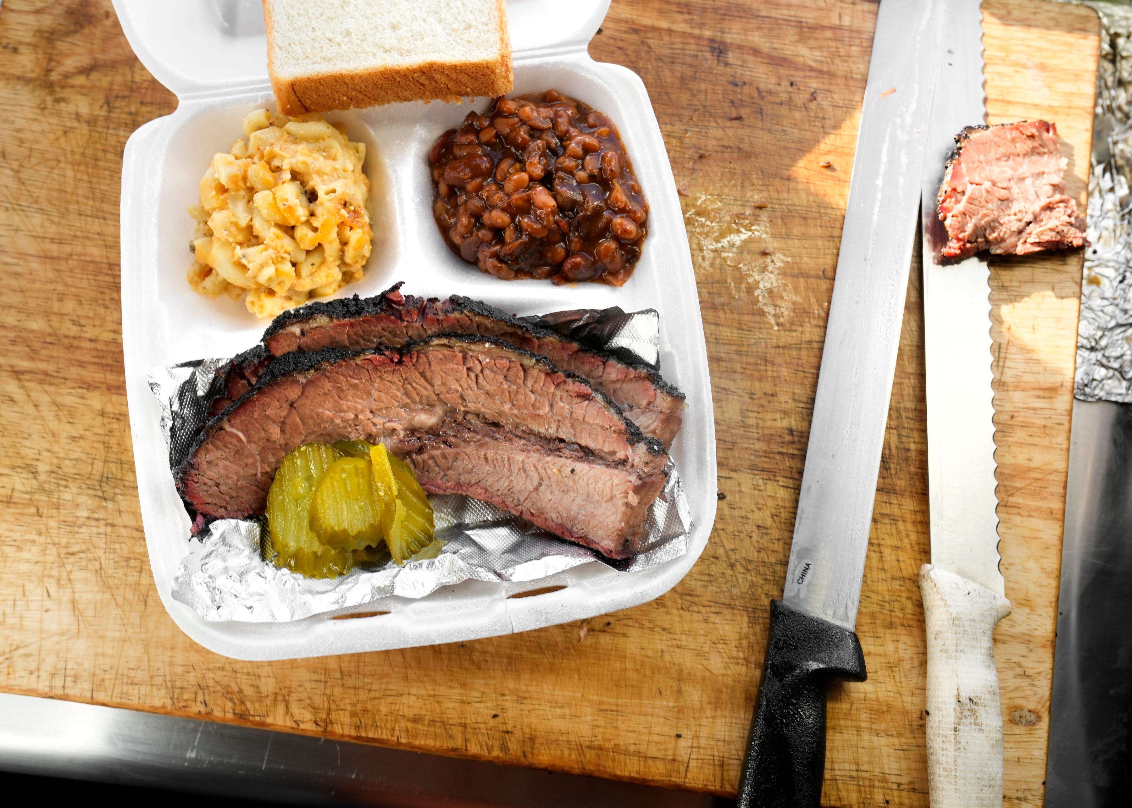 Texas Steele BBQ food truck offers delicious meats, good bargains
