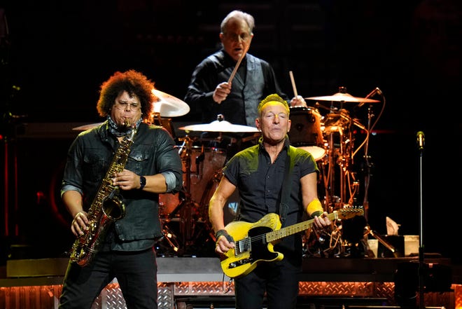 Springsteen yang bersemangat, E St. Band meluncurkan tur pertama dalam 6 tahun
