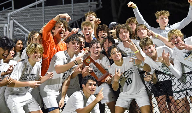 Saint Stephen's Episcopal wins the Class 2A-District 10 title, 1-0 in overtime over Bradenton Christian at their Dan van der Kooy Field in Bradenton.