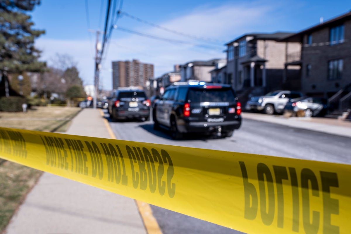 Police-involved shooting leaves 1 dead in Fort Lee