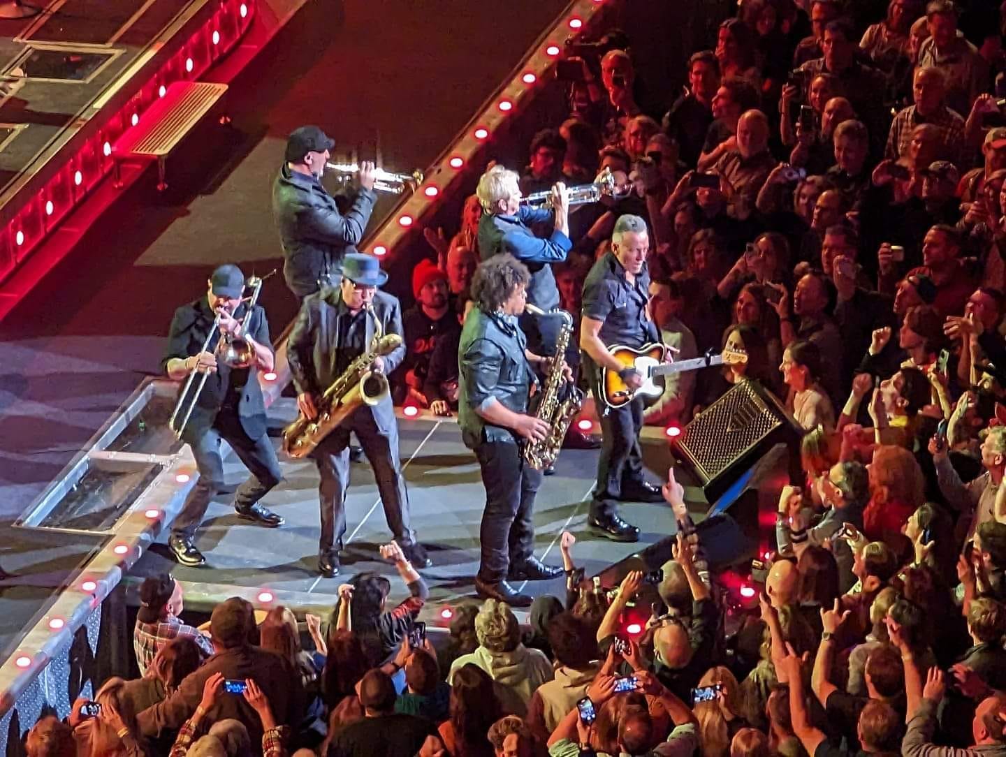 Sprede ejendom mus Bruce Springsteen and E Street Band tour: Fans streaming shows