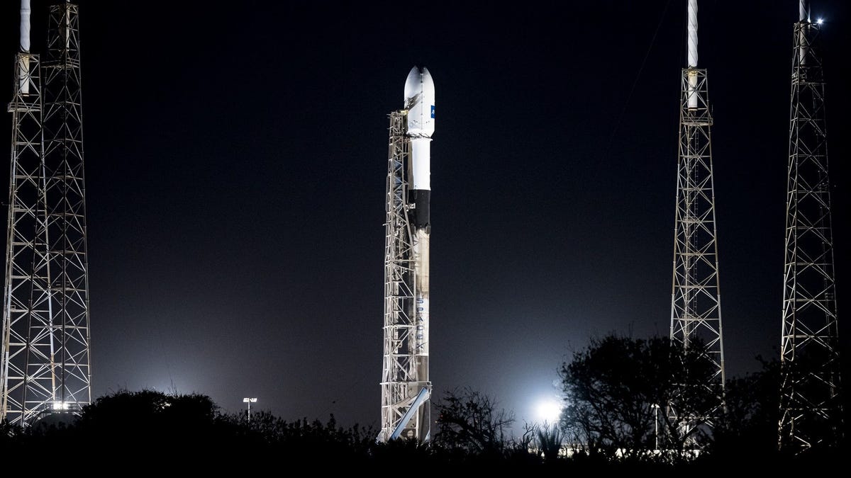 次回のSpaceX Falcon 9 Starlinkの打ち上げは火曜日にケープから予定されている
