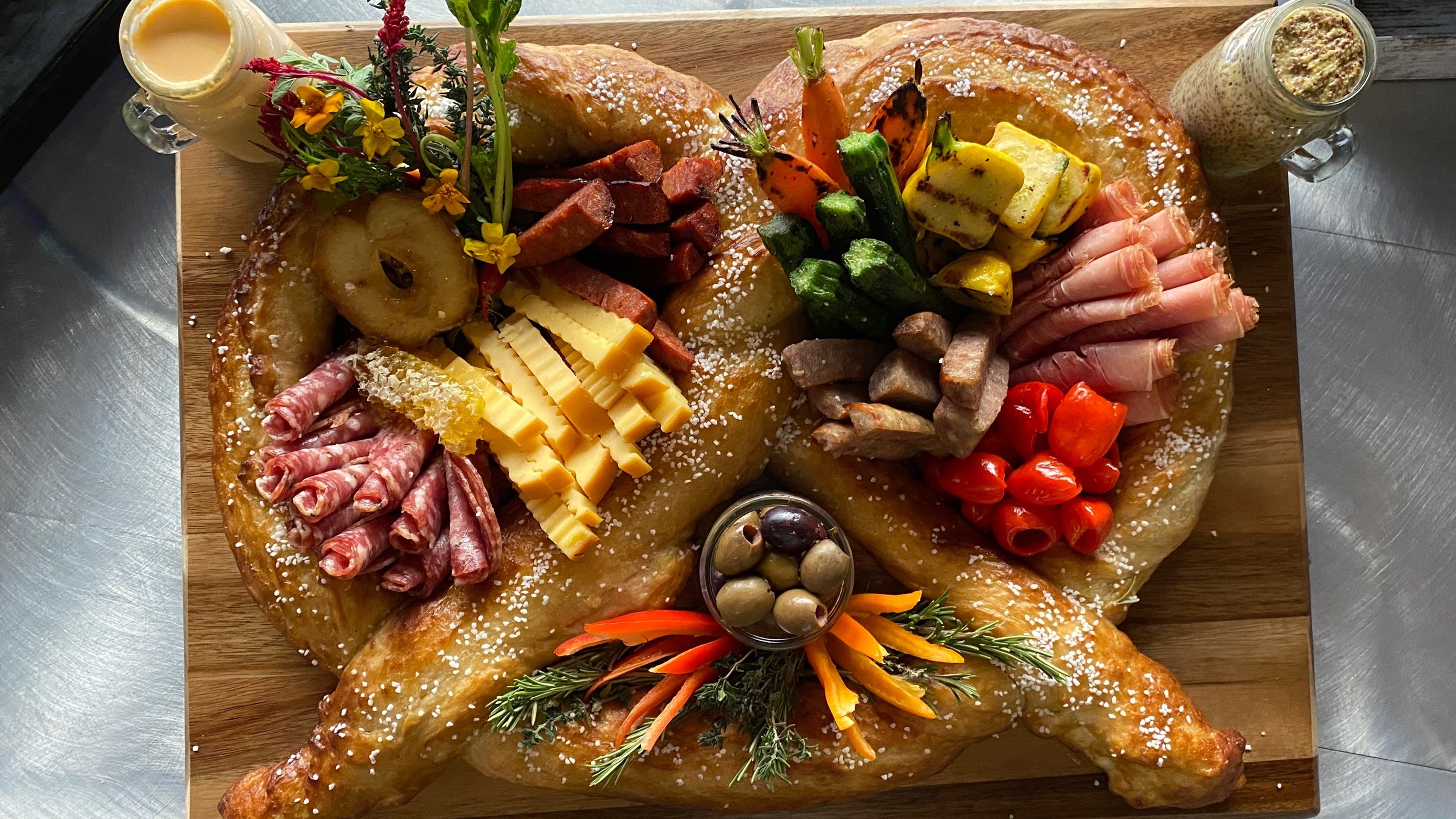 Super Bowl 2023 food and drink options at State Farm Stadium
