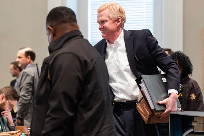 Courthouse evacuated after bomb risk Courthouse evacuated after bomb risk