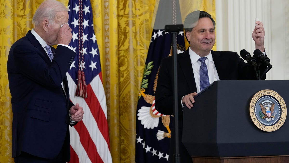 Ron Klain talks ups, downs and his final hours as President Biden's chief of staff thumbnail