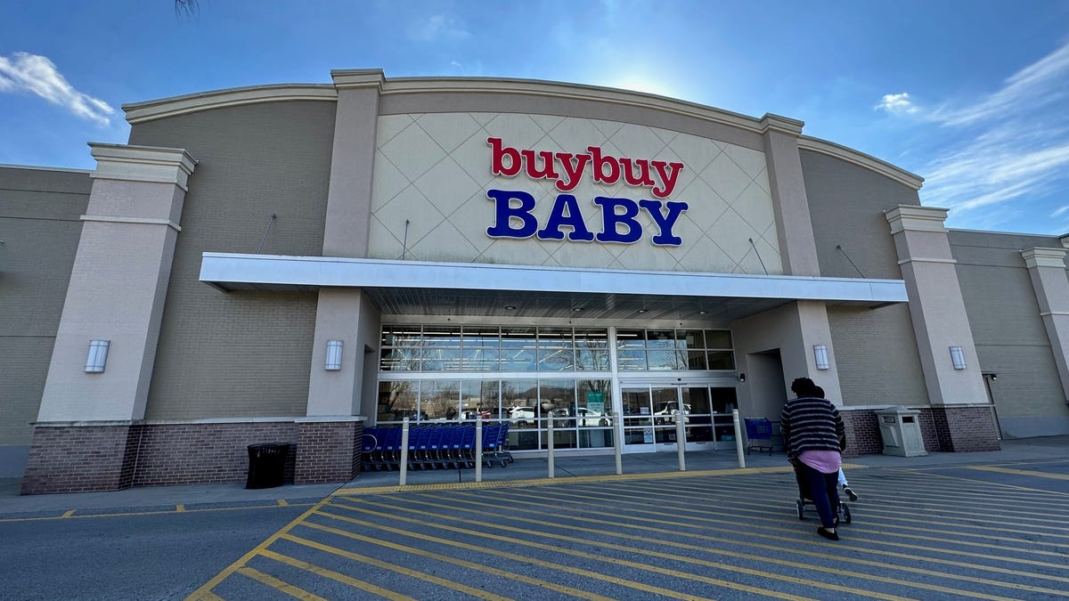 Big-box store buybuy Baby reopens today in Delaware with stroller and crib giveaways