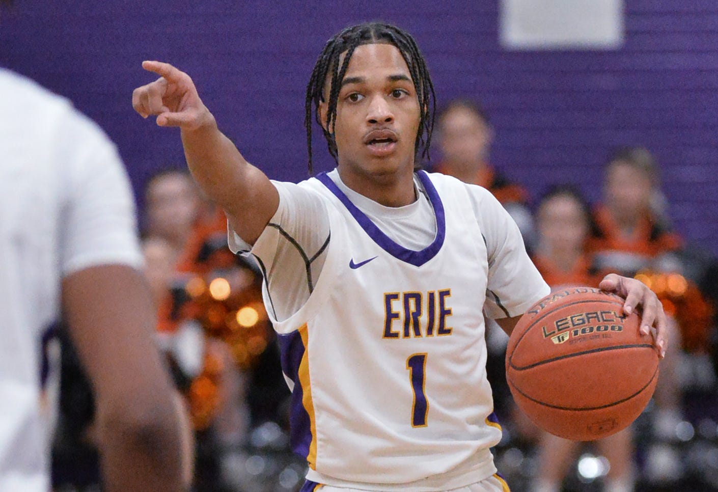 District 10 basketball's updated standings, rankings, leaders 202223