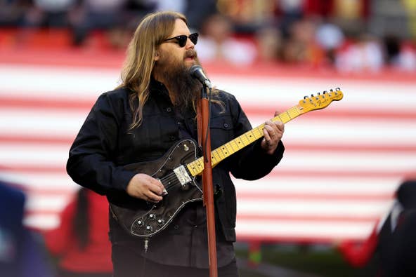 Chris Stapleton took the stage before the game to perform the national anthem.&nbsp;
