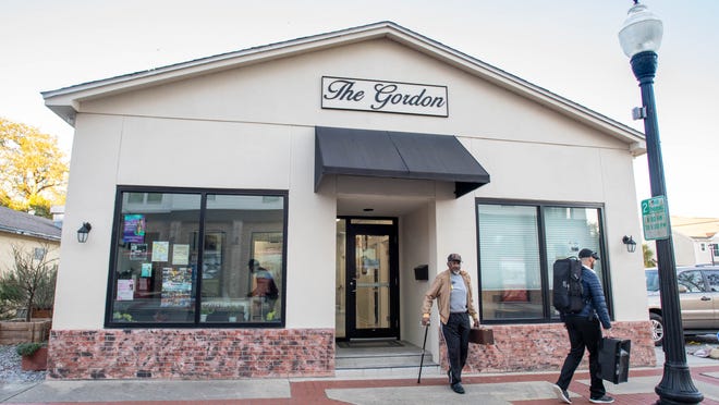 Gordon Group Artwork Middle affords theater in Belmont-DeVilliers Gordon Group Artwork Middle affords theater in Belmont-DeVilliers